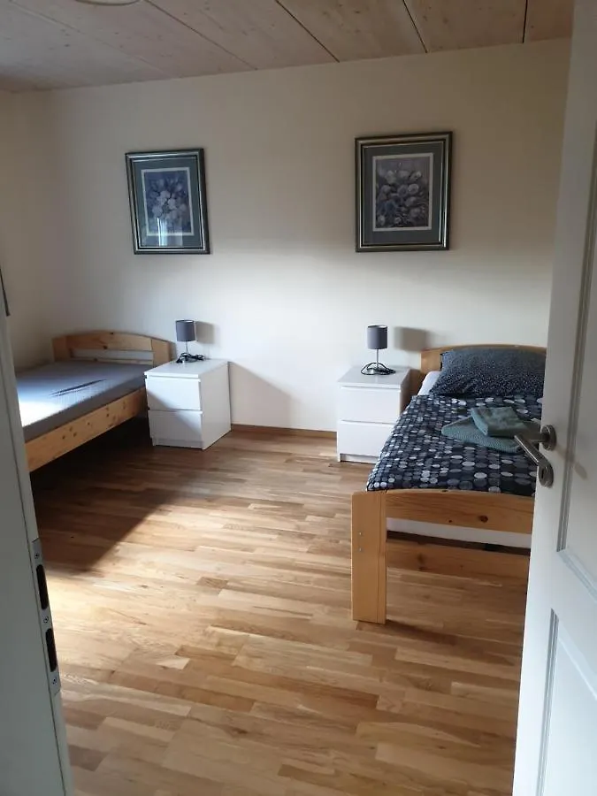 Apartment Ferienwohnung Steinruecken Grub am Forst Germany